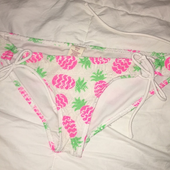 Pineapple string bikini - Picture 2 of 3